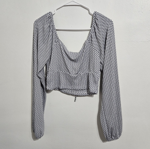 Gingham crop top with long sleeves. Size M. - Picture 5 of 7